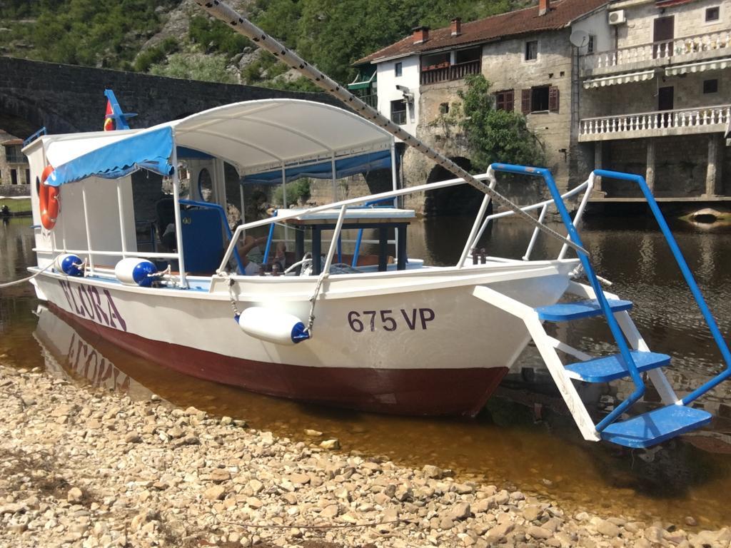 Apartments Flora And Boat Cruising Virpazar Esterno foto