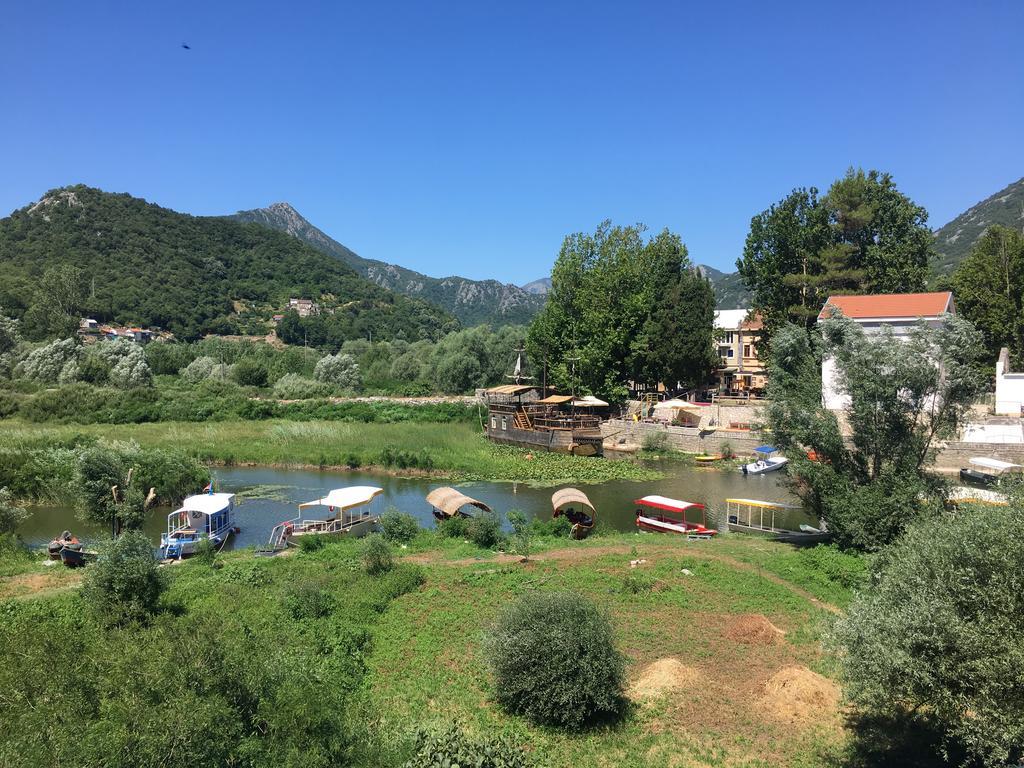 Apartments Flora And Boat Cruising Virpazar Esterno foto