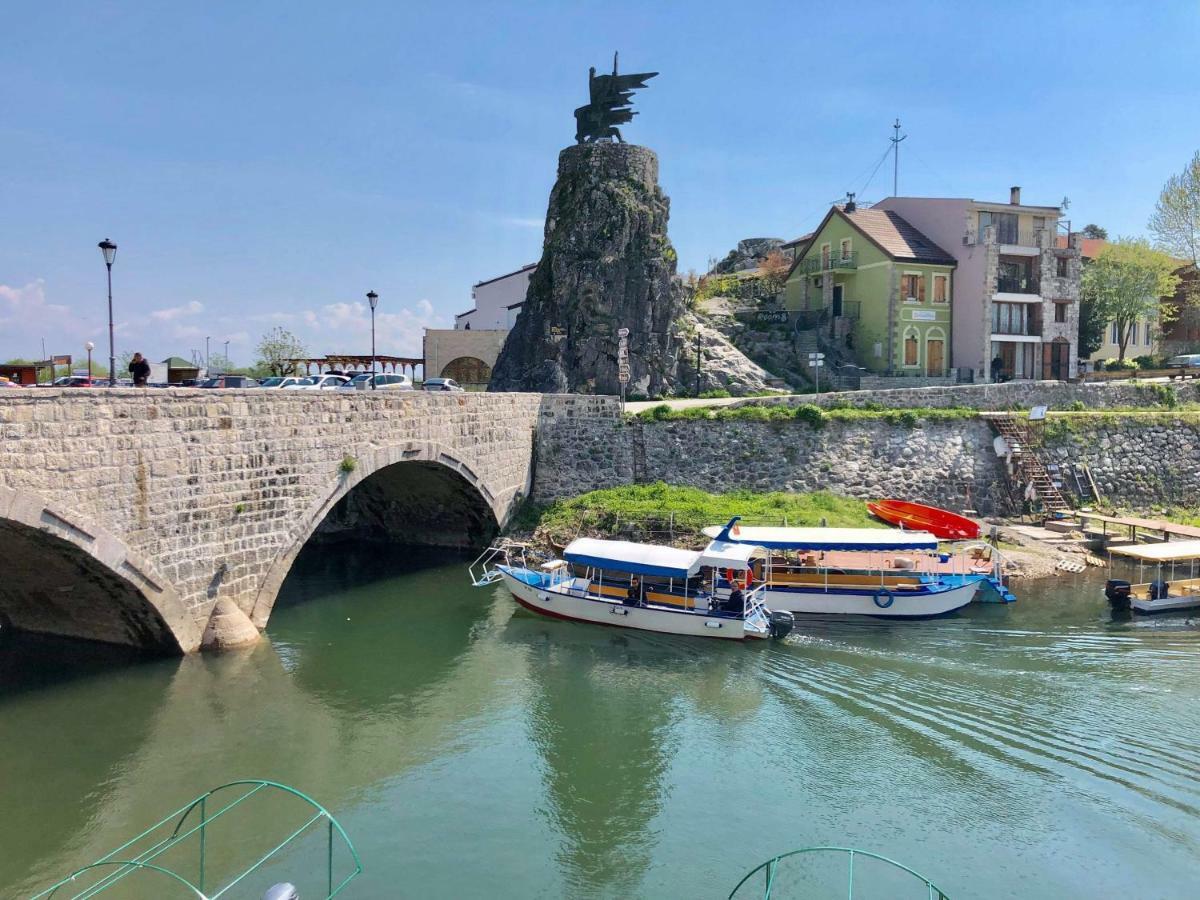 Apartments Flora And Boat Cruising Virpazar Esterno foto